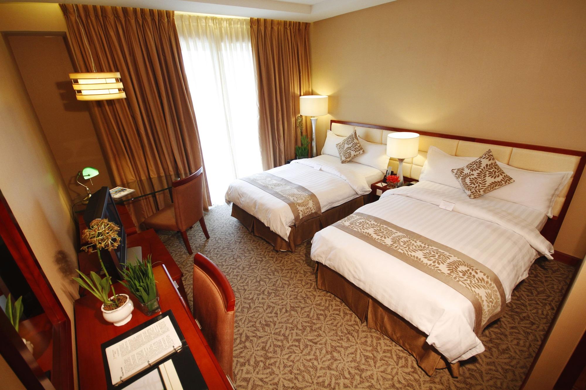 The Avenue Plaza Hotel Naga Kültér fotó