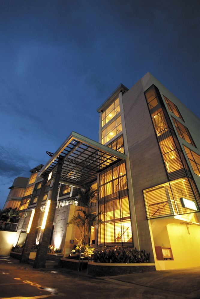 The Avenue Plaza Hotel Naga Kültér fotó