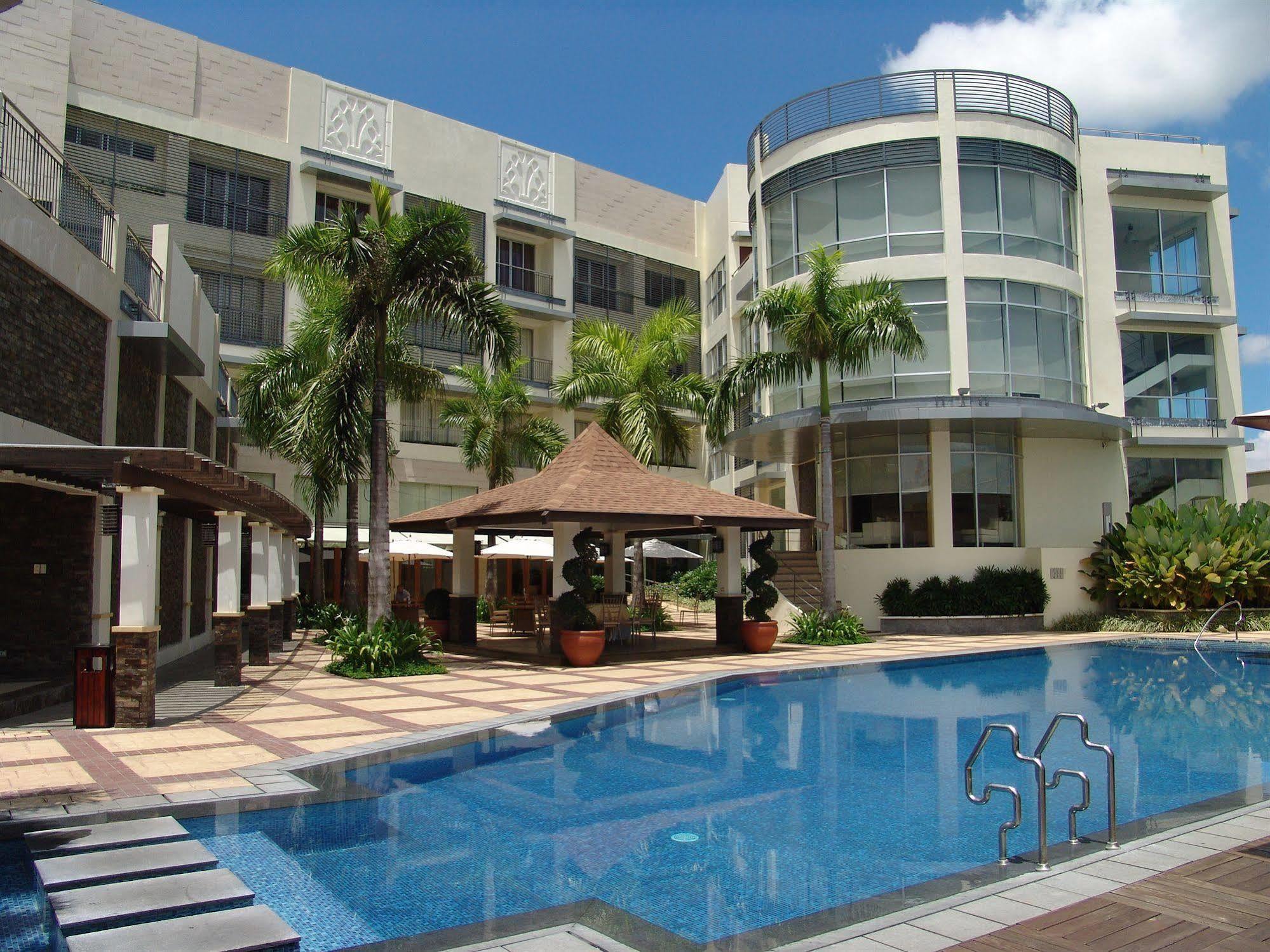 The Avenue Plaza Hotel Naga Kültér fotó